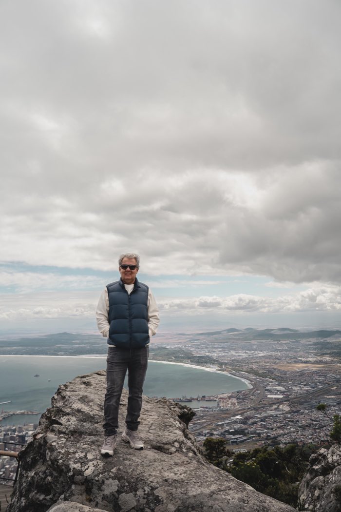 Convívio e presença humana durante a experiência em Cape Town e Table Mountain.