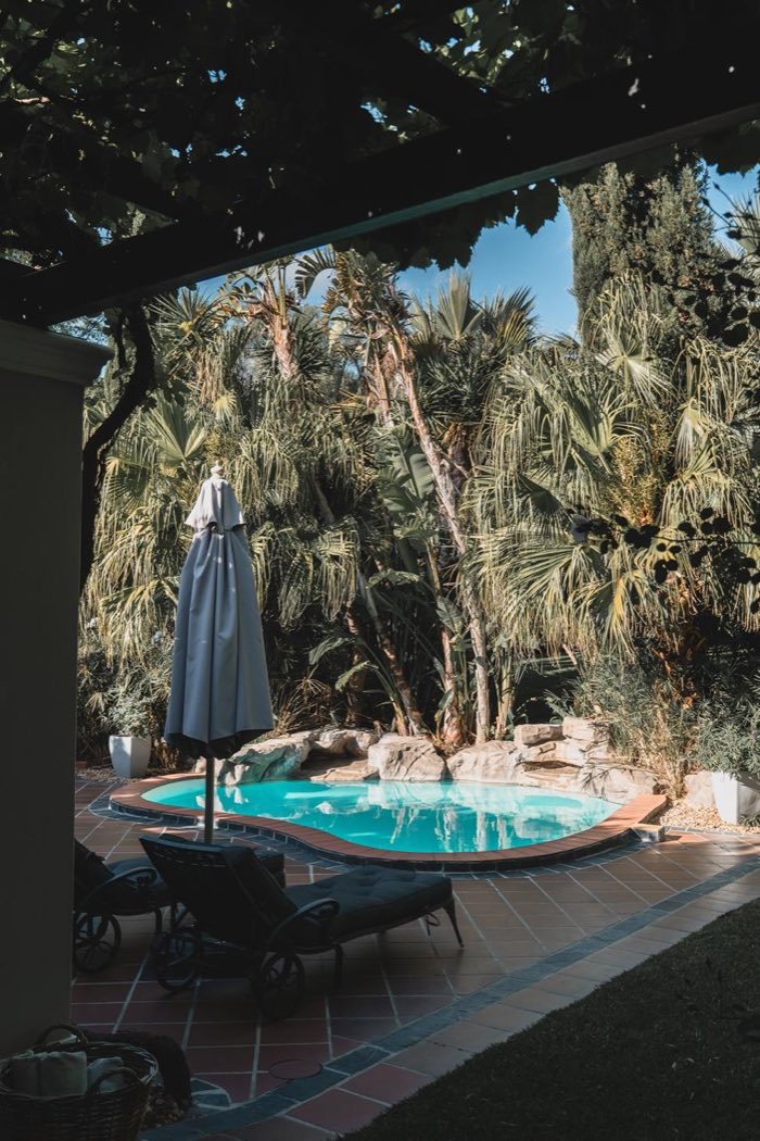 Piscina e jardim da La Providence Farm em Franschhoek